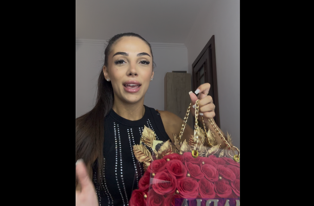 Încarcă clipul video: Review