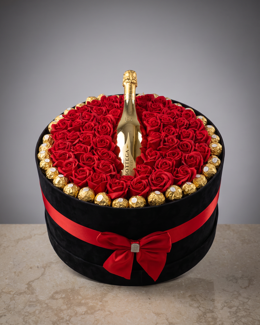 Secret "Luxury Box"- Cutie Luxury de Catifea cu Trandafiri, Ferrero Rocher si Sampanie Premium